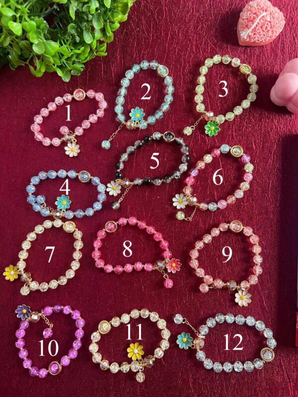 Crystal Beads Designer bracelet with Flower charms Set of 1 DRB34