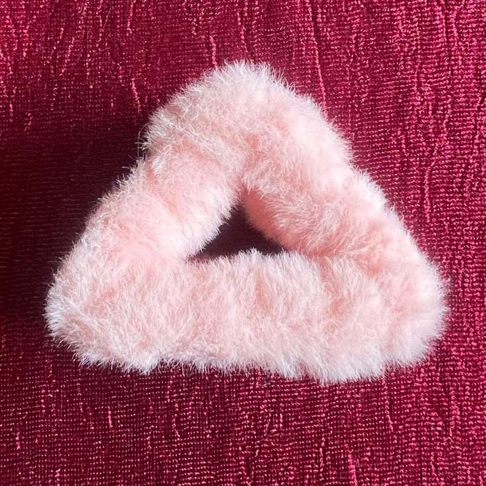 Hair Claw Clip Fur Clutchers For Women Korean Faux Fur Triangle Claw Clips For Girls Elegant Hair Clips Accessories DRHA25 - Image 2